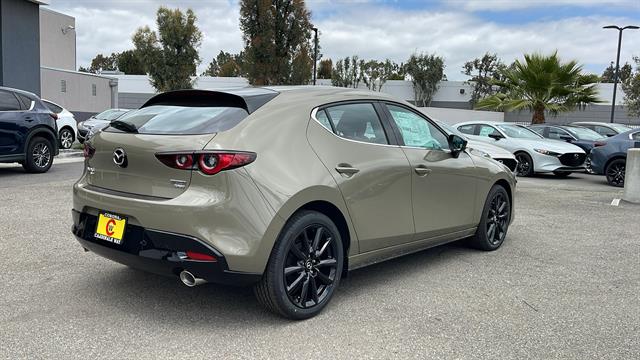 2024 Mazda Mazda3 Hatchback 2.5 Carbon Turbo 9