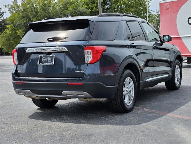 2022 Ford Explorer XLT 3