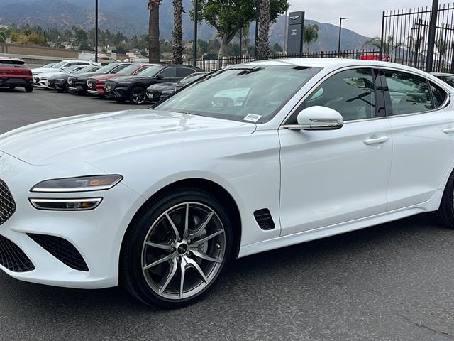 2025 Genesis G70 2.5T Standard 13