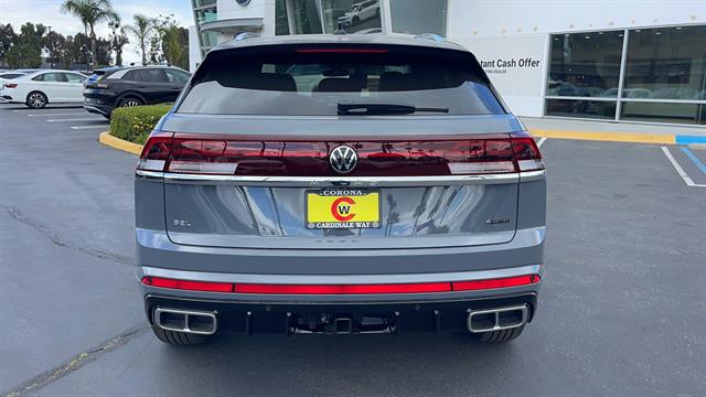 2024 Volkswagen Atlas Cross Sport SEL R-Line 4Motion 8