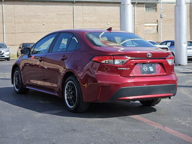 2022 Toyota Corolla LE 3