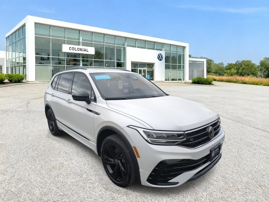 Certified Pre-Owned 2024 VW Tiguan SE