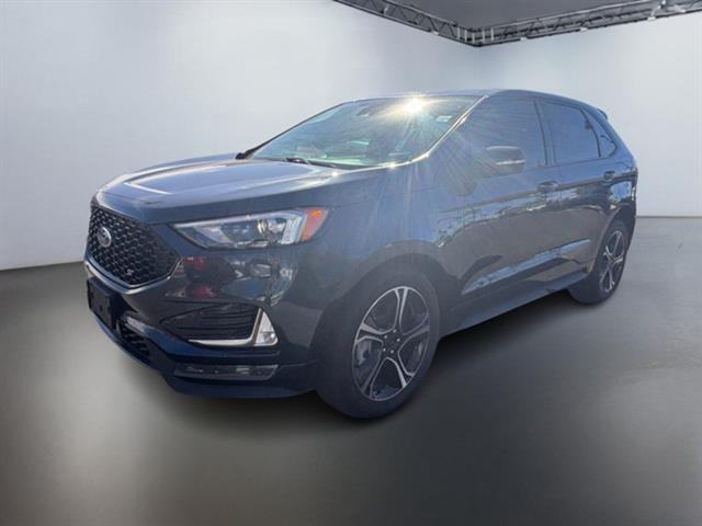 2023 Ford Edge ST 9