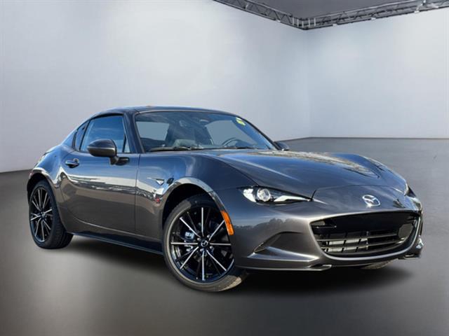 2024 Mazda MX-5 Miata RF Grand Touring 2