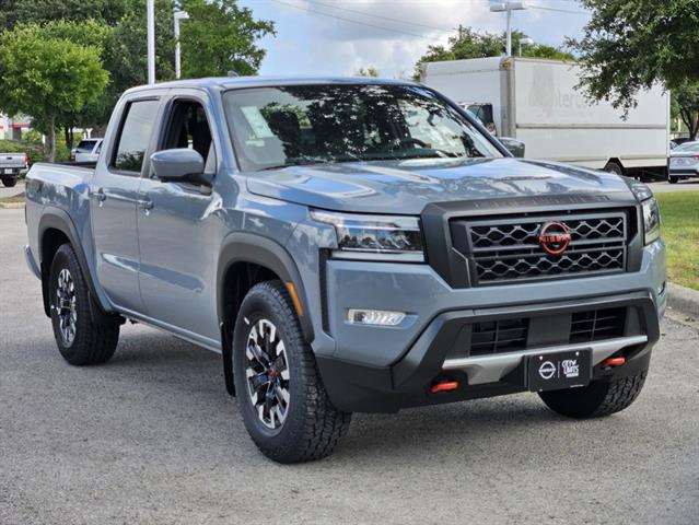 2024 Nissan Frontier PRO-X 2