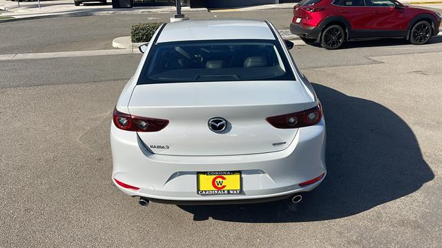 2025 Mazda Mazda3 Sedan 2.5 S Select Sport 8