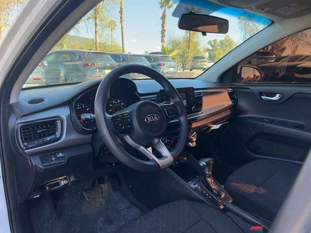 2019 Kia Rio S 12