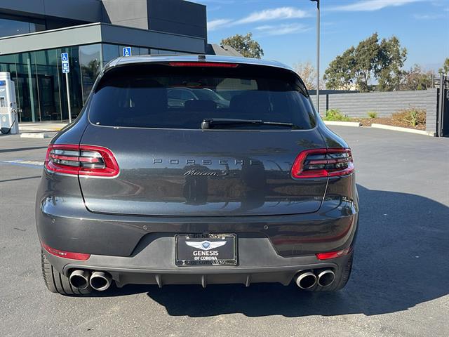 2018 Porsche Macan S 9