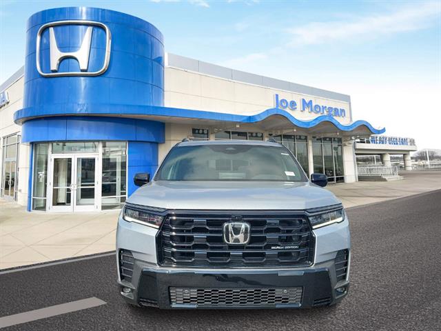 View vehicle photo 2