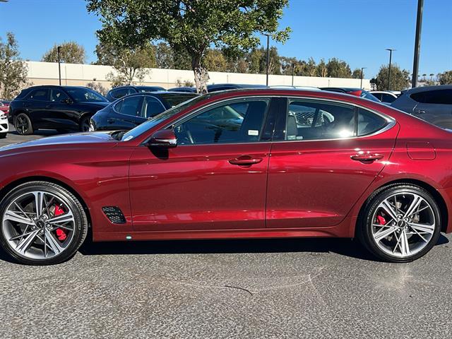 2025 Genesis G70 2.5T Standard 12