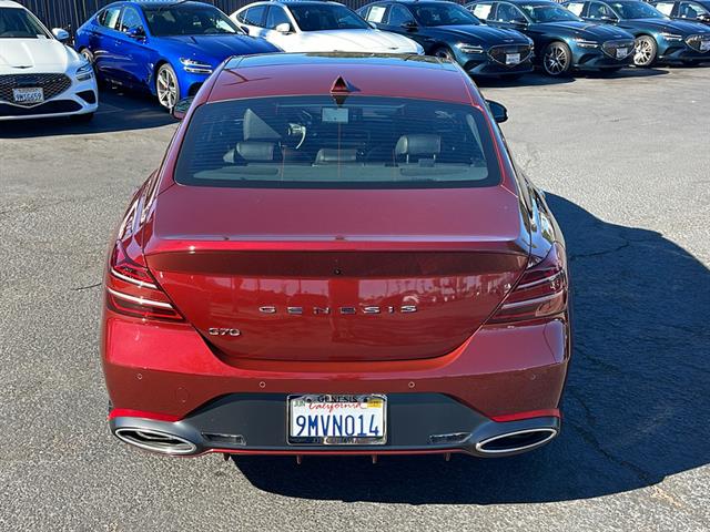 2025 Genesis G70 2.5T Standard 8