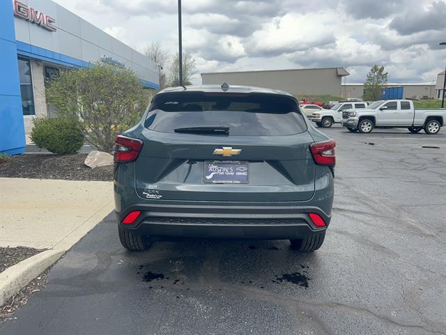 View vehicle photo 5