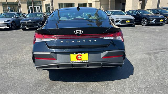 2024 Hyundai Elantra SEL 9