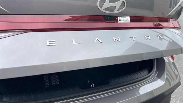 2024 Hyundai Elantra SEL 28