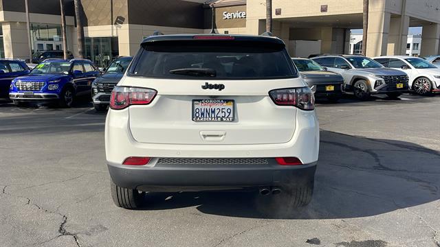 2021 Jeep Compass Altitude 9