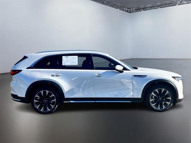 2024 Mazda CX-90 PHEV Premium Plus 3