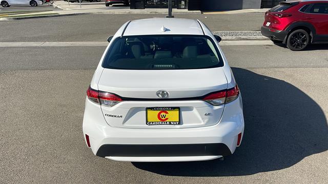 2022 Toyota Corolla LE 8