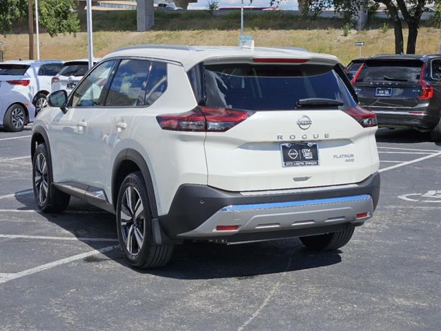 2023 Nissan Rogue Platinum 4