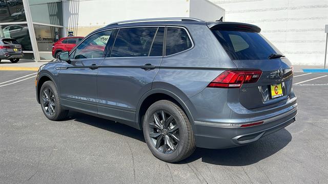 2024 Volkswagen Tiguan SE 11