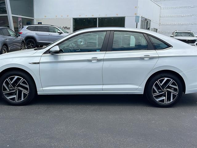 2024 Volkswagen Jetta SEL 12