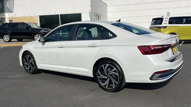 2025 Volkswagen Jetta SEL 11