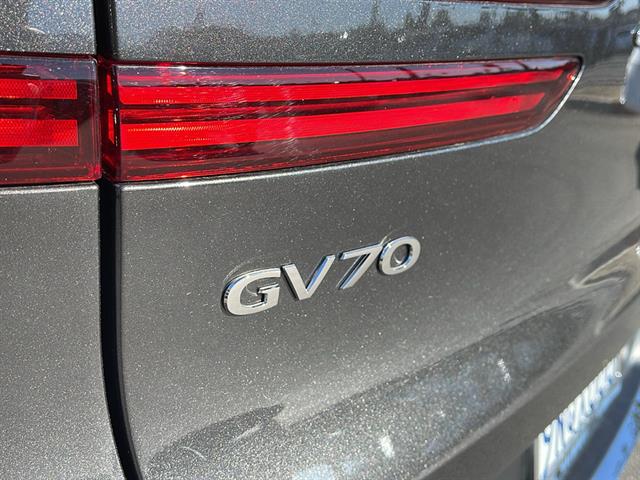 2025 Genesis GV70  30