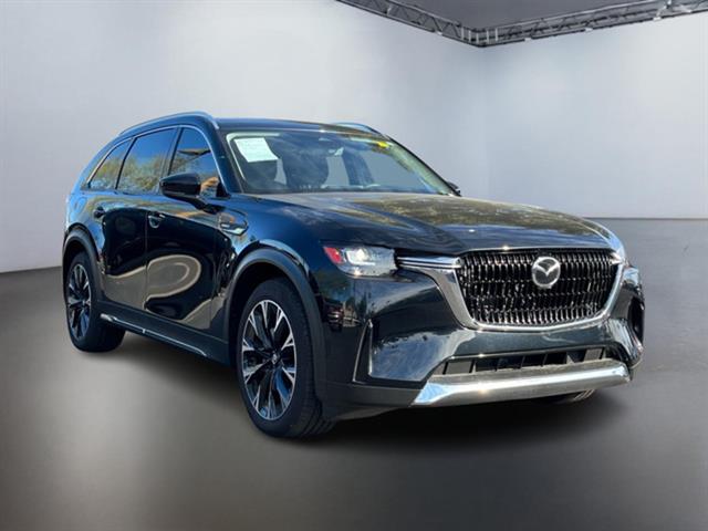 2024 Mazda CX-90 PHEV Premium 2