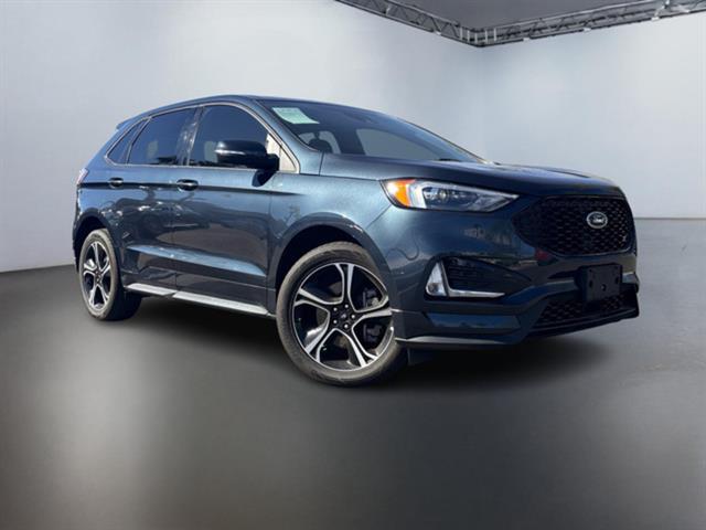 2023 Ford Edge ST 2