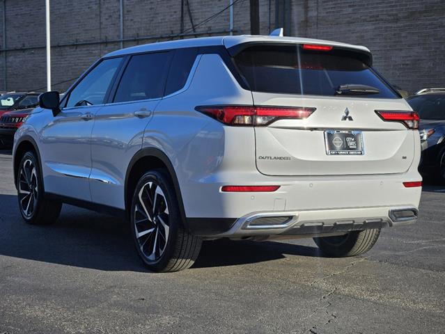 2022 Mitsubishi Outlander SE 5