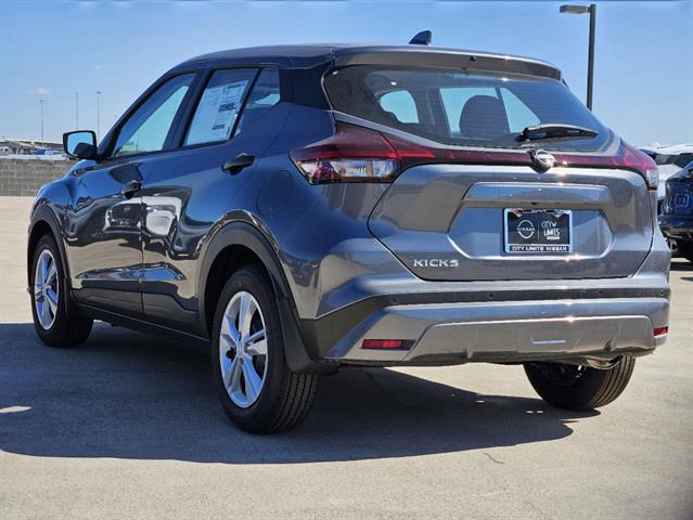 2024 Nissan Kicks S 3