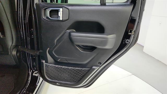 car-gallery-26