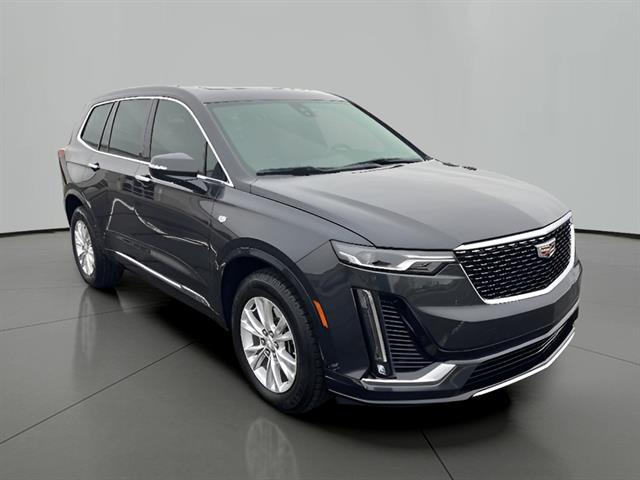 View vehicle photo 7