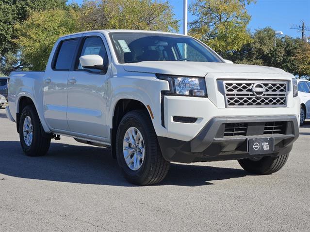 2024 Nissan Frontier SV 2