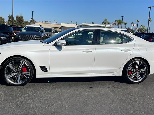 2024 Genesis G70 2.5T Prestige 12