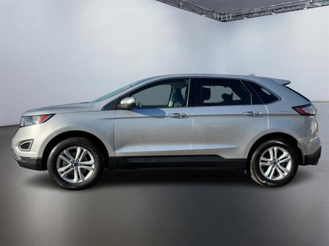 2018 Ford Edge Titanium 8