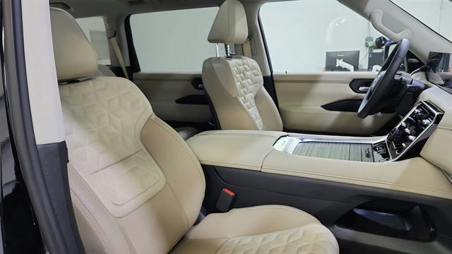 car-gallery-32