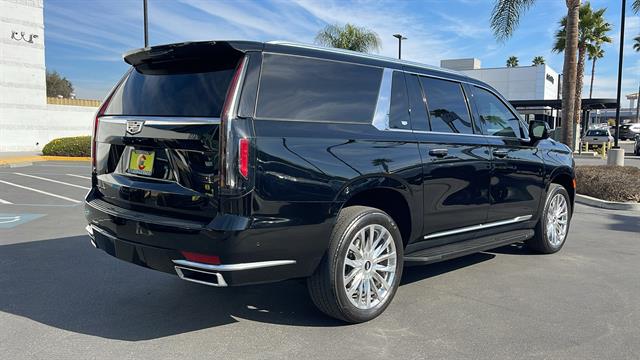 2022 Cadillac Escalade ESV Premium Luxury 7