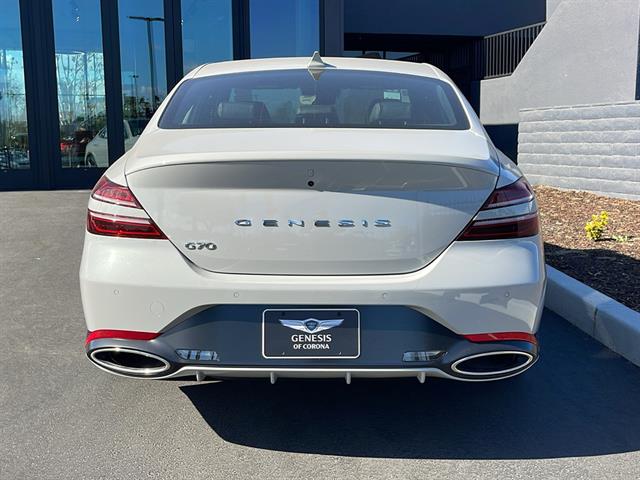 2025 Genesis G70 2.5T RWD 9