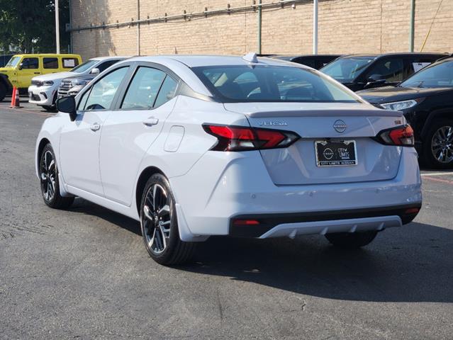 2024 Nissan Versa SR 4