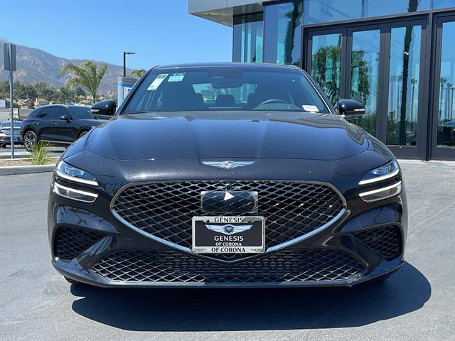 2025 Genesis G70 3.3T RWD Sport Advanced 4