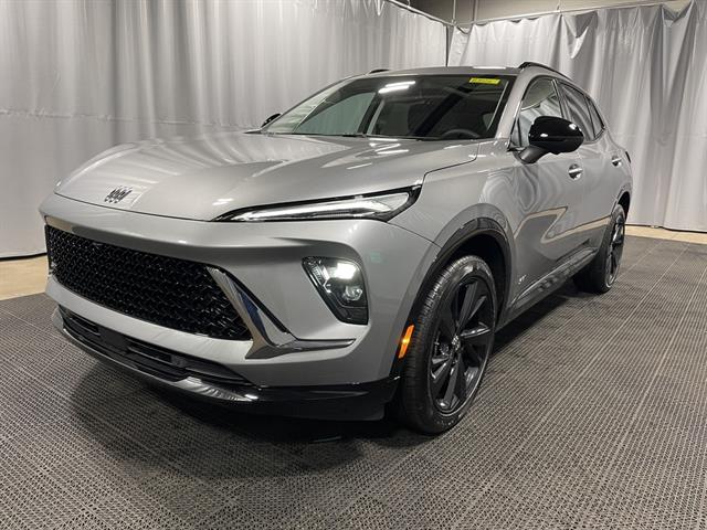 View vehicle photo 3