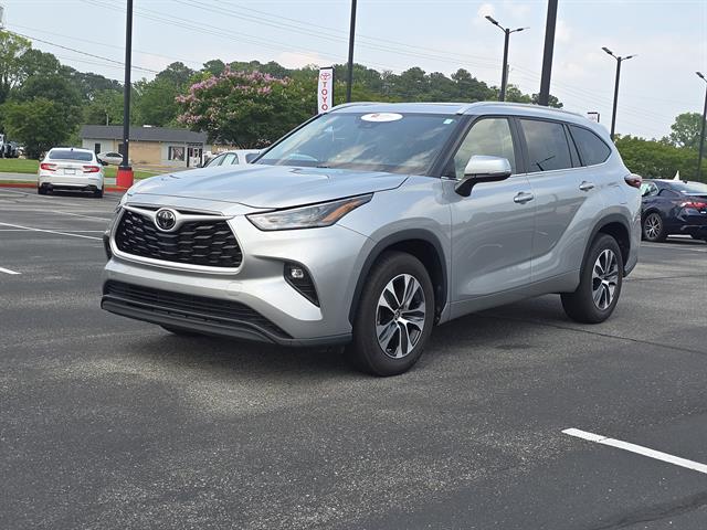 Certified 2024 Toyota Highlander XLE with VIN 5TDKDRAH7RS541496 for sale in Dalton, GA