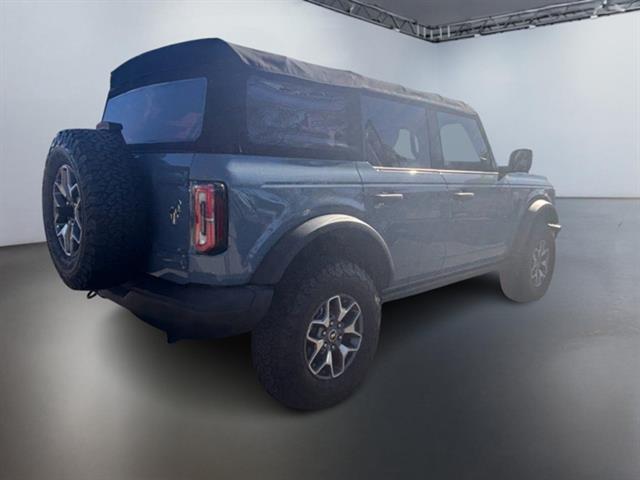 2022 Ford Bronco Badlands Advanced 4