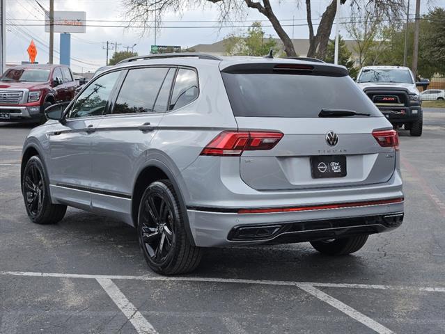 2023 Volkswagen Tiguan SE R-Line Black 3