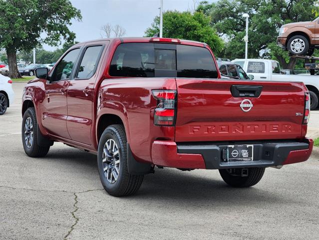 2024 Nissan Frontier SL 4