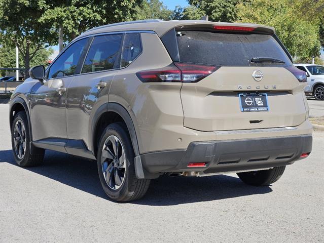 2025 Nissan Rogue SV 3