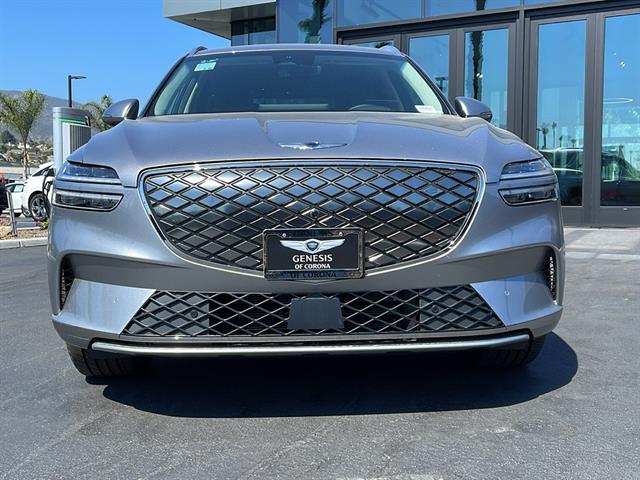 2025 Genesis Electrified GV70 Advanced 4