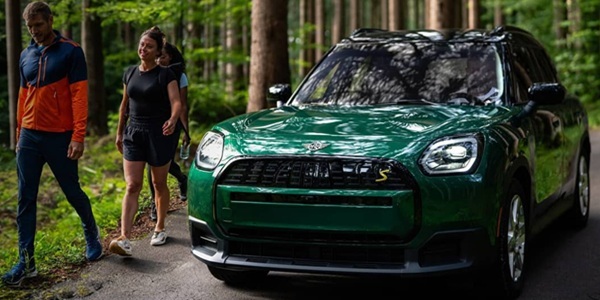 THE PERKS OF GOING ELECTRIC WITH MINI