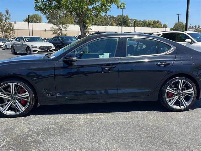 2024 Genesis G70 2.5T Standard 12