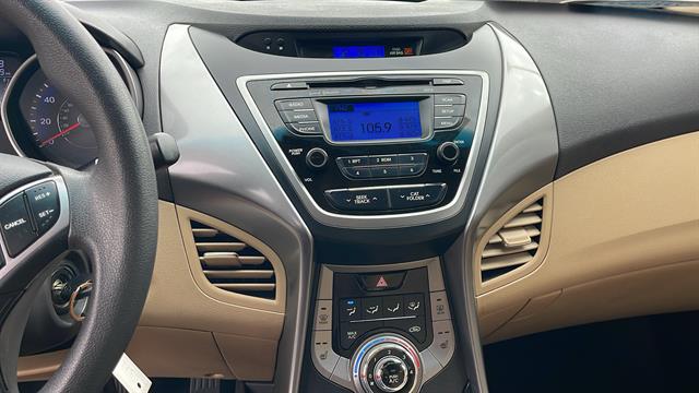 2013 Hyundai Elantra GLS 4dr Sedan 6A 19